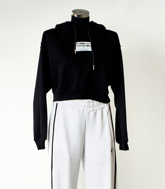 Felpa con Cappuccio Nera Cropped Comme des Fuckdown – Stile Streetwear