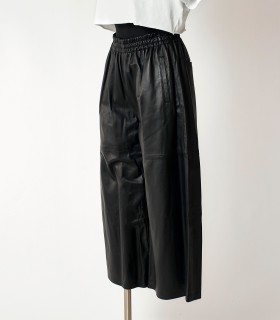 Pantaloni culotte in pelle Pinko | Stile moderno e grintoso