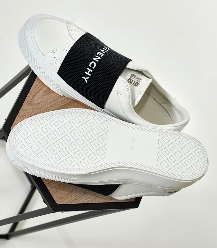 Sneakers Givenchy Bianche con Fascia Nera – Stile Luxury e Comfort